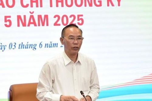 Vụ Công ty C.P. bị 'tố' bán thịt lợn bệnh: Đề nghị Bộ Công an điều tra; yêu cầu làm rõ việc cán bộ thú y đóng dấu kiểm dịch sai quy định