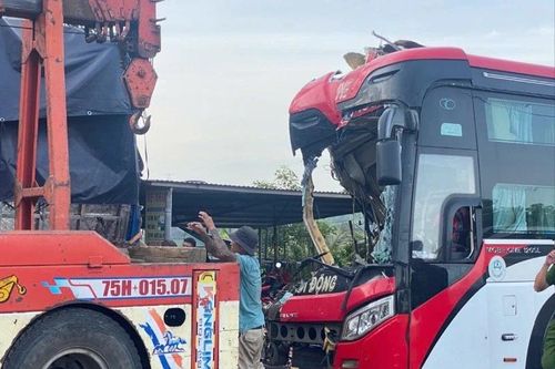 Tai nạn giao thông nghiêm trọng trên đường tránh Huế, 1 người chết, 5 người bị thương