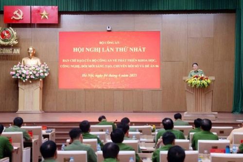Phát triển khoa học công nghệ trong lực lượng Công an