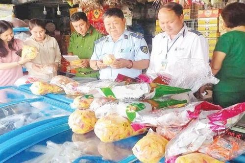 Đấu tranh với hàng giả, hàng nhái, hàng kém chất lượng