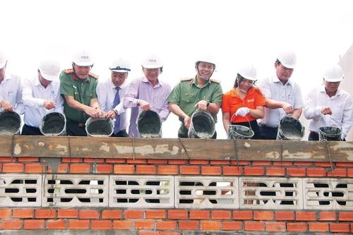 Niềm vui trong những ngôi nhà mới