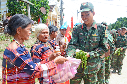 Xây nhà, dựng niềm tin cho nhân dân