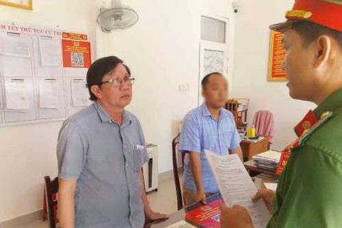 Lừa cả người nhà