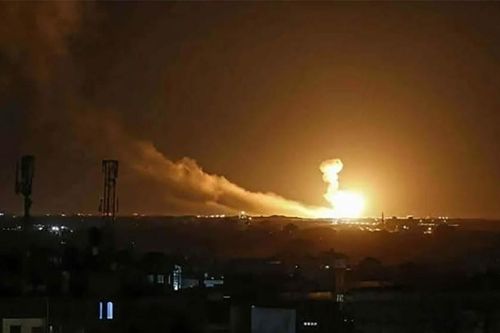 Hứng chịu rocket tấn công, Israel không kích Nam Syria