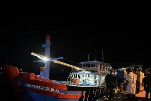 Bất chấp lệnh cấm biển phi lý: Vẫn dọc ngang từng mét nước chủ quyền