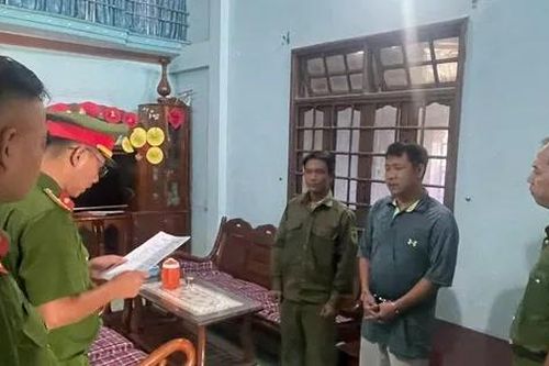 Tạm giữ hình sự đối tượng đập phá hàng loạt ATM ở Quảng Nam