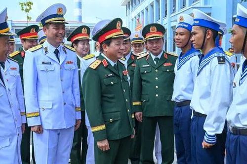 Thượng tướng Trịnh Văn Quyết yêu cầu chiến sĩ Hải quân khắc sâu lời thề danh dự