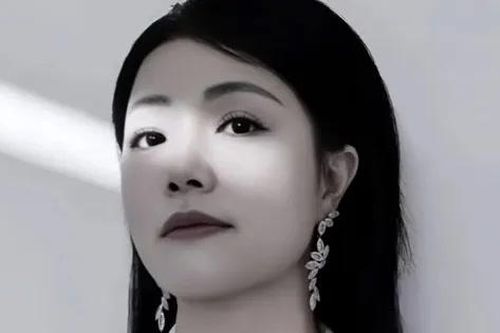 Nữ ca sĩ qua đời ở tuổi 48