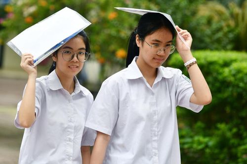 Bác sĩ dinh dưỡng mách thực đơn 'vàng' cho các sĩ tử thi lớp 10