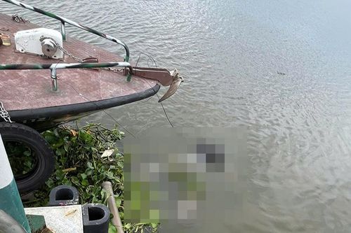 Điều tra vụ 2 thi thể trôi sông, 1 người có hình xăm rồng kín lưng