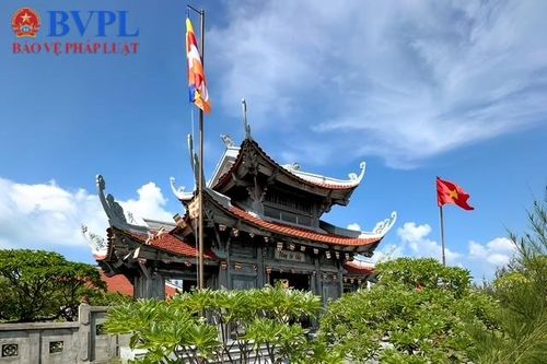 Bài 6: Ấm lòng tiếng chuông chùa giữa biển khơi