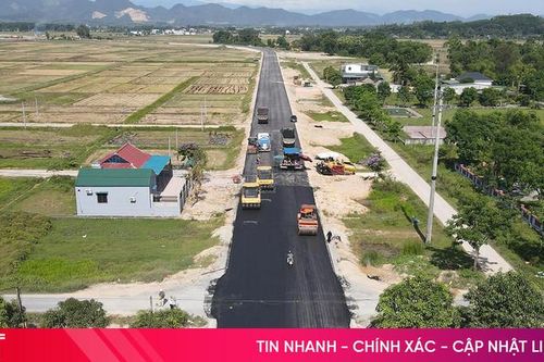 Tấp nập thi công 2 tuyến kết nối cao tốc với thành phố Hà Tĩnh