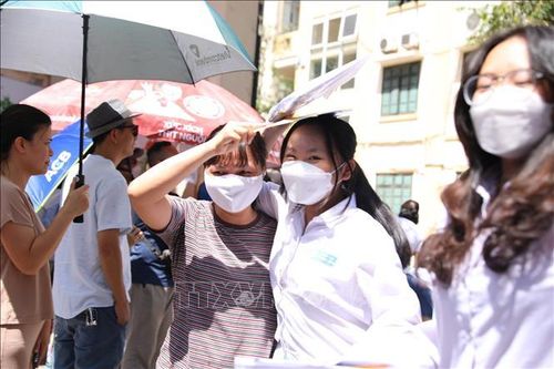 Hà Nội nắng nóng suốt kỳ thi tuyển sinh lớp 10