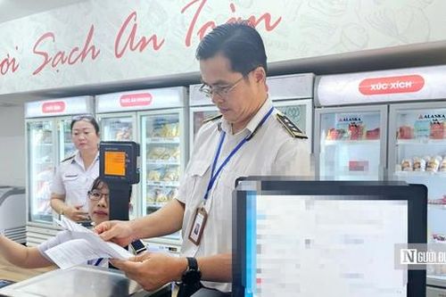 Kiểm tra đột xuất nhiều cửa hàng của Công ty C.P ở Bình Dương