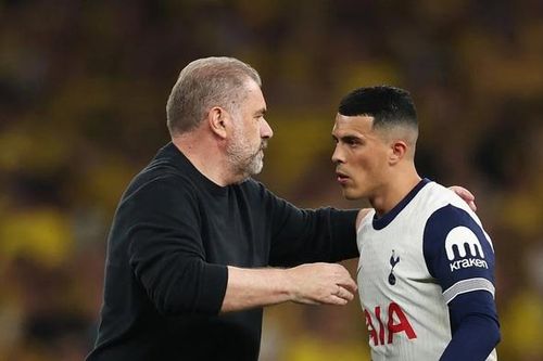 Cầu thủ Tottenham lên tiếng giữa tin đồn HLV trưởng bị sa thải