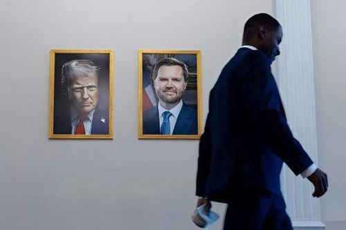 Bức chân dung mới của ông Donald Trump tại Nhà Trắng