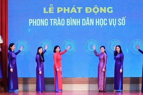 Phát động Phong trào 'Bình dân học vụ số' của Hội LHPN Việt Nam
