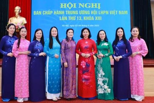 Bế mạc Hội nghị Ban Chấp hành TƯ Hội lần thứ 13: Thống nhất 7 nội dung