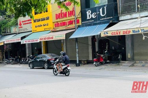 'Áp lực kép', hàng loạt hộ kinh doanh cá thể đóng cửa