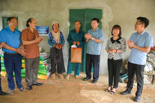Điện Biên Đông nỗ lực xóa nhà tạm, nhà dột nát