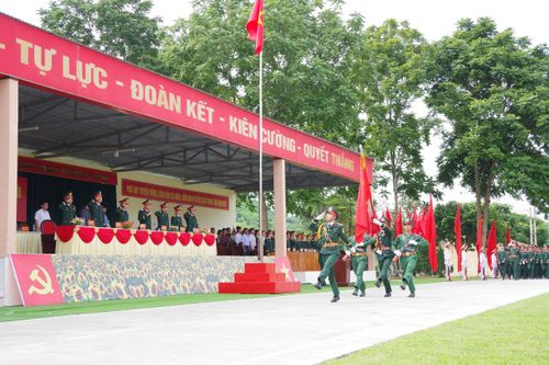 Trung đoàn 741 tuyên thệ chiến sĩ mới năm 2025