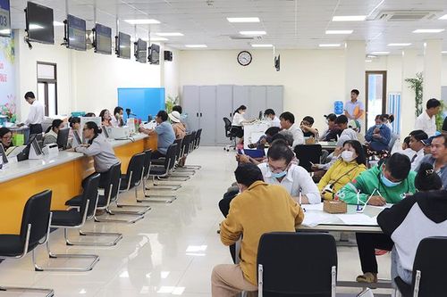 Lấy ý kiến về mức thu phí, lệ phí đối với hoạt động cung cấp dịch vụ công bằng hình thức trực tuyến