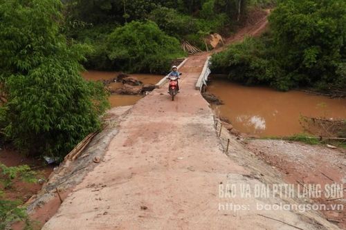 Nhịp cầu nối những bờ vui