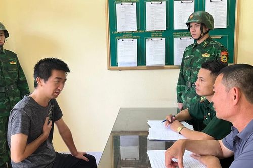 Bắt đối tượng người nước ngoài lưu hành 18.500 Nhân dân tệ giả