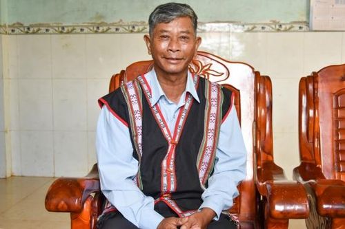 Hạnh phúc của già làng Ha Dre
