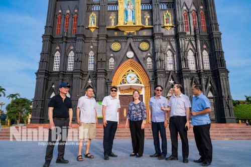 Hiệp hội Du lịch Ninh Bình đi khảo sát thực tế tại huyện Hải Hậu