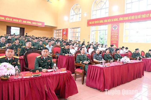 Chủ tịch UBND tỉnh dự Lễ tuyên thệ chiến sĩ mới tại Trung đoàn 148