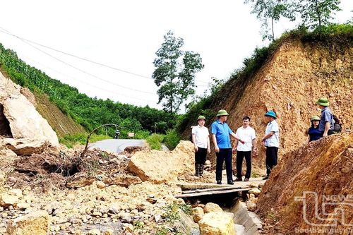 Chủ động ứng phó nguy cơ sạt lở trong mùa mưa bão