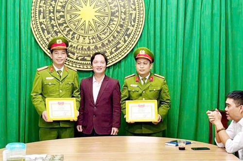 Giữ bình yên cho Nhân dân