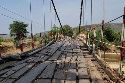 Hàng loạt cầu treo ở Gia Lai xuống cấp