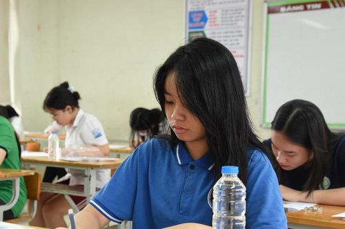 Thi vào lớp 10 tại Hà Nội: Những lưu ý quan trọng khi vào phòng thi để tránh mất điểm