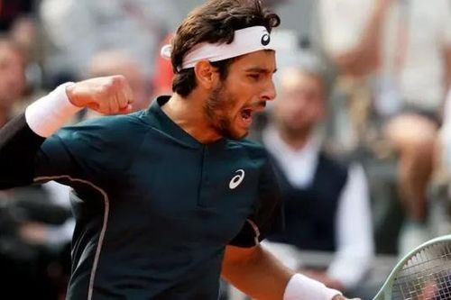 Lorenzo Musseti lần đầu vào bán kết Roland Garros