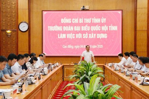 Bí thư Tỉnh ủy Quản Minh Cường làm việc với Sở Xây dựng