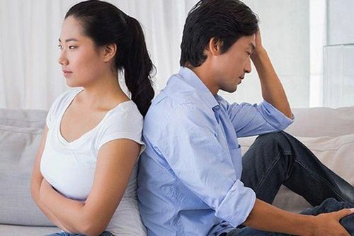 Tình cờ gặp vợ cũ của chồng ở bệnh viện, vợ sắp cưới phát hiện sự thật tàn nhẫn khiến đám cưới đứng bên bờ đổ vỡ