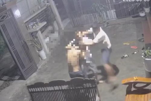 Nam thanh niên ở Hà Tĩnh bị 2 người xông vào nhà hành hung