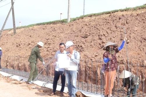 Đẩy nhanh tiến độ khắc phục sự cố đê ở Ba Vì, Phúc Thọ