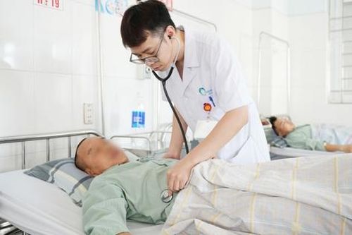 Từ vụ 2 người nhập viện do suy thận cấp khi chạy marathon, bác sĩ chỉ cách phòng sốc nhiệt khi thời tiết nắng nóng