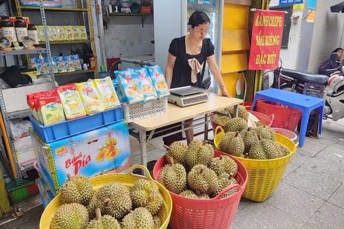 Sầu riêng giá rẻ chỉ vài chục nghìn đồng/kg liệu có ngon như quảng cáo?