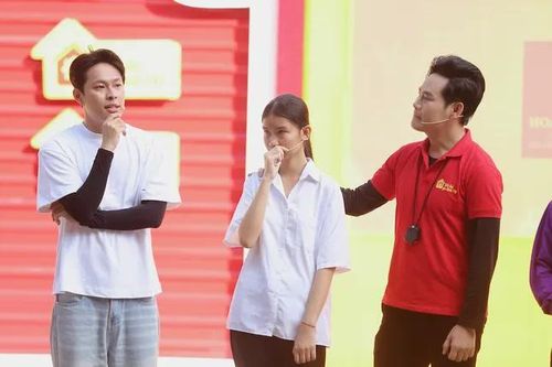 HURRYKNG nghẹn ngào trước hoàn cảnh của cô bé mất ba mẹ do tai nạn giao thông