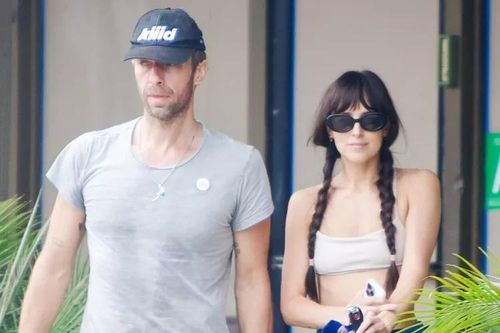 8 năm yêu của Dakota Johnson trước khi tan vỡ