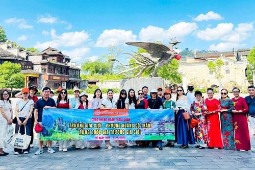 Bắc Kinh, Thượng Hải dẫn đầu làn sóng phục hồi mạnh mẽ