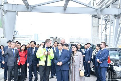 Thủ tướng Chính phủ Phạm Minh Chính và Phu nhân thăm Cảng Tallinn