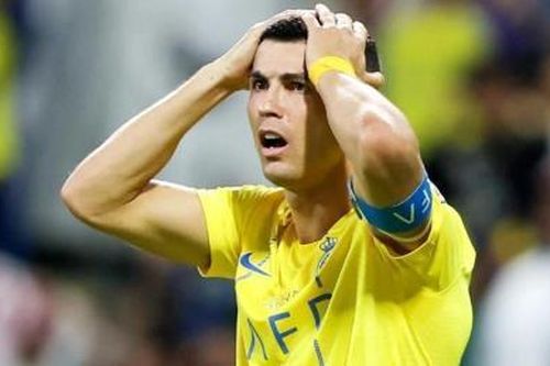 AI chơi khăm Ronaldo