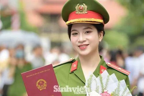 Nữ học viên khóa D46 Học viện Cảnh sát nhân dân: '5 năm gian khó để trở thành chiến sĩ của nhân dân'