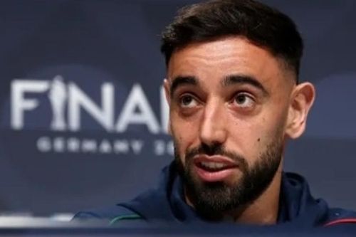 Fernandes lý giải việc từ chối đề nghị hấp dẫn của Al-Hilal