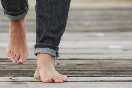 Năm dấu hiệu cảnh báo từ bàn chân không nên bỏ qua